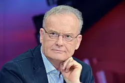 Im R&uuml;ckblick sagte Friedrich Schorlemmer einmal: &laquo;Mein Leben war in Vielem nicht leicht, aber es war reich&raquo;. (Archivbild) - &copy; Karlheinz Schindler/dpa-Zentralbild/dpa