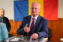 Der fr&uuml;here Pr&auml;sident Igor Dodon gilt mit seinem russlandfreundlichen Patriotischen Block in Moldau weiter als ein Machtfaktor. - &copy; Vadim Ghirda/AP/dpa