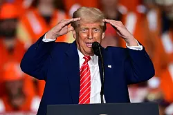 Biden sei schon als Präsident nicht mehr geistig auf der Höhe gewesen, behauptet Trump. (Archivbild) - © David Dermer/AP/dpa