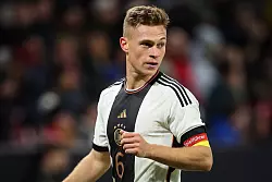 DFB-Kapitän Joshua Kimmich steht vor seinem 100. Länderspiel. - © Christian Charisius/dpa