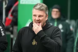 Lukas Kwasinok sah eine schwache Kölner Leistung. - © Carmen Jaspersen/dpa