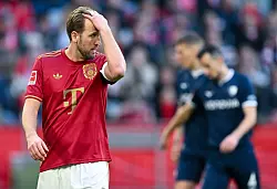 Der eingewechselte Harry Kane konnte die erste Bayern-Heimniederlage der Saison nicht mehr verhindern. - © Sven Hoppe/dpa