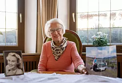 Das Fahren mit ihrem Oldtimer hat sie geliebt. (Archivbild) - &copy; Harald Tittel/dpa
