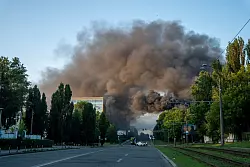 Dramatische Szenen ereignen sich in Kiew. - © Alex Babenko/AP/dpa