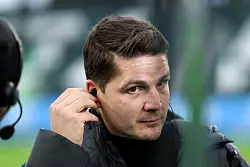 Trotz der Niederlage gegen Freiburg ist Sportdirektor Pirmin Schwegler weiter vom neuen Chefcoach Daniel Bauer &uuml;berzeugt. - &copy; Darius Simka/dpa