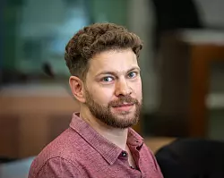 Lahav Shapira wirft der FU vor, sie unternehme nicht genug gegen antisemitische Diskriminierung. - © Soeren Stache/dpa