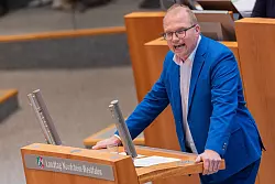 Die SPD fordert den Löwenanteil des Milliarden-Sondervermögens für die Kommunen. - © Rolf Vennenbernd/dpa