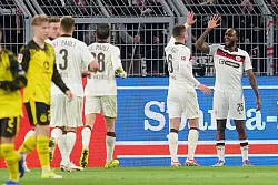 St. Pauli &auml;rgerte den BVB erneut - stand am Ende aber mit leeren H&auml;nden da. - &copy; Bernd Thissen/dpa