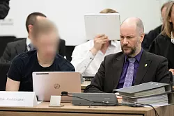 19 Verteidiger sind bei dem Prozess anwesend. - &copy; Sebastian Kahnert/dpa Pool/dpa