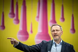 &laquo;Am 9. Juni geht es um viel. Es ist keine Protest-, sondern eine Gestaltungswahl am 9. Juni&raquo;, sagt FDP-Chef Christian Lindner. - &copy; Michael Kappeler/dpa