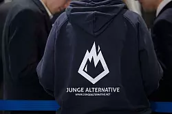 Die Junge Alternative gibt es seit Ende M&auml;rz nicht mehr. Ein Logo und ein Name f&uuml;r die Nachfolgeorganisation wird noch gesucht. (Archivbild) - &copy; Sebastian Kahnert/dpa