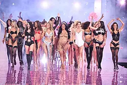 &laquo;Victoria&rsquo;s Secret&raquo; ist auch durch die spektakul&auml;ren Modeschauen bekanntgeworden. (Archivbild) - &copy; Evan Agostini/Invision/AP/dpa