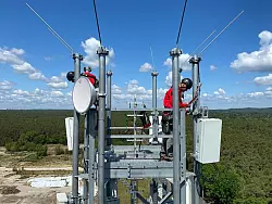 Der Austausch von Huawei-Technik aus dem 5G-Netz ist beschlossen. (Symbolbild) - &copy; Christoph Dernbach/dpa