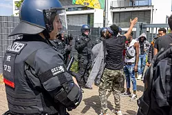 Die gewaltsamen Proteste richteten sich gegen Veranstaltungen in Zusammenhang mit Eritrea. (Archivbild) - © Helmut Fricke/dpa