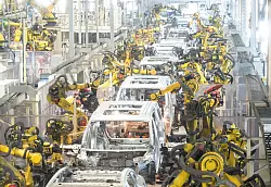 Chinesische Autoindustrie hat Kostenvorteile - © Xiao Yijiu/Xinhua/dpa