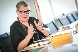 Duden-Chefredakteurin Kathrin Kunkel-Razum - &copy; Jens Kalaene/dpa