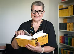 Am Dienstag erscheint der neue Duden. - &copy; Jens Kalaene/dpa