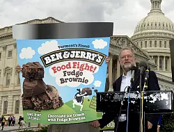 Mitgr&uuml;nder Jerry Greenfield war nach dem Verkauf von Ben & Jerry\\\'s politisch aktiv. (Archivbild) - &copy; Michael Reynolds/EPA/dpa