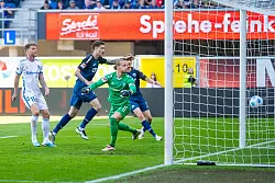 Brackelmann brachte Paderborn wieder ins Spiel. - © David Inderlied/dpa