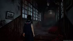Schon von Kämpfen gezeichnet: Heldin Hinako in «Silent Hill f». - © Konami Digital Entertainment/dpa-tmn