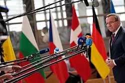 Boris Pistorius beim EU-Verteidigungsministertreffen in Br&uuml;ssel. - &copy; Virginia Mayo/AP