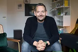 Carsten Müller ist Paar- und Sexualtherapeut und Sexualpädagoge in Duisburg sowie Autor mehrerer Bücher. - © Amanda Dahms/Carsten Müller/dpa-tmn