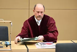 Bundesanwalt Matthias Krauß kann mit dem Urteil leben. - © Uli Deck/dpa