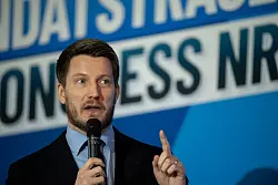 Nur Streitereien in den eigenen Reihen k&ouml;nnen die AfD noch stoppen, mahnt der nordrhein-westf&auml;lische Landesparteichef Martin Vincentz. - &copy; Fabian Strauch/dpa