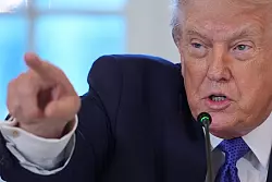 US-Pr&auml;sident Trump hat den Teilnehmern der Massenproteste gegen die Staatsf&uuml;hrung im Iran Unterst&uuml;tzung zugesichert. (Archivbild) - &copy; Evan Vucci/AP/dpa