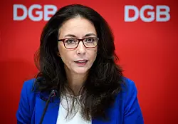 DGB-Chefin Fahimi beklagt einen Generalverdacht gegen kranke Besch&auml;ftigte. - &copy; Bernd von Jutrczenka/dpa