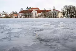 Klirrende K&auml;lte und Schnee sorgen in diesem Jahr zum Auftakt der CSU-Klausur f&uuml;r die typischen Bilder, die sich die Christsozialen von ihrem Treffen in Oberbayern erhoffen. (Archivbild) - &copy; Peter Kneffel/dpa
