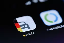 Die App steht jetzt im App Store von Apple und Play Store f&uuml;r Android zur Verf&uuml;gung. - &copy; Jens Dudziak/dpa