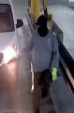 Einer der Einbrecher trug auffallend gelbe Handschuhe. (Archivbild) - &copy; -/Polizei NRW/dpa