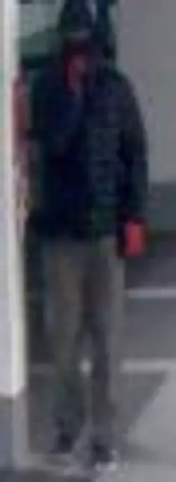 Einer der andere T&auml;ter trug rote Arbeitshandschuhe. (Archivbild) - &copy; -/Polizei NRW/dpa