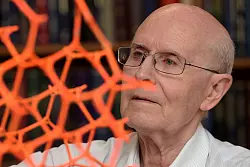 Richard Robson legte gedanklich einen zentralen Grundstein für MOF. - © Paul Burston/University of Melbourne/AP/dpa