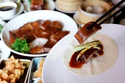 2023 finden sich in Deutschland unz&auml;hlige chinesische Gastst&auml;tten. - &copy; Marcus Brandt/dpa