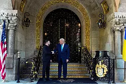 Trump empfing den Ukrainer in seinem Privatclub Mar-a-Lago. - &copy; Alex Brandon/AP/dpa