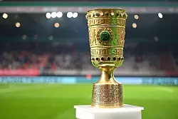 Das Viertelfinale im Pokal wird am Sonntag ausgelost. - © Soeren Stache/dpa