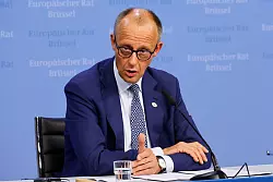 Merz will einiges anders machen und Deutschland wieder in eine echte Führungsrolle in Europa bringen. - © Omar Havana/AP/dpa