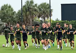 Borussia Dortmund absolvierte am Sonntag eine Trainingseinheit vor knapp 200 Fans - © Carsten Lappe/dpa
