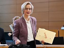 Die Th&uuml;ringerin Katja Wolf liegt immer wieder mit Wagenknecht im Clinch. (Archivbild) - &copy; Martin Schutt/dpa