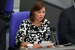 Bundestagsvizepr&auml;sidentin Yvonne Magwas (CDU) hat genug von rechter Hetze, Beleidigungen und Bedrohungen, wie sie sagt. (Archivfoto) - &copy; J&ouml;rg Carstensen/dpa