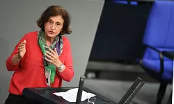 Canan Bayram (B&uuml;ndnis 90/Gr&uuml;ne) hat sich im Bundestag stark engagiert beim Thema Cannabislegalisierung. (Archivfoto) - &copy; Julian Weber/dpa