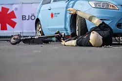 Dieser Unfall wäre wohl lebensgefährlich gewesen. - © Guido Kirchner/dpa