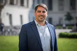 Robert Arlinghaus ist Professor für Fischerei an der Humboldt-Universität zu Berlin sowie Forschungsgruppenleiter am Leibniz-Institut für Gewässerökologie und Binnenfischerei (IGB). - © Stefan Klenke/Humboldt-Universität zu Berlin/dpa-tmn