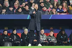 Alonso hatte sein Team vor der Atmosphäre gewarnt. - © Canales Carvajal/dpa