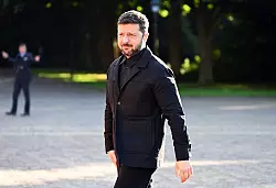 Als Gast ist auch Wolodymyr Selenskyj beim Gipfel in Den Haag dabei - doch er muss mit einer Enttäuschung rechnen. - © Ansgar Haase/dpa