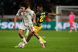 Im Achtelfinale zwischen Tunesien und Mali ging es teilweise &uuml;berhart zur Sache. - &copy; Themba Hadebe/AP/dpa