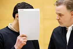 Das Gericht urteilte nach Jugendstrafrecht - © Friso Gentsch/dpa