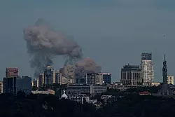 Russischer Raketenangriff auf Kiew - &copy; Evgeniy Maloletka/AP